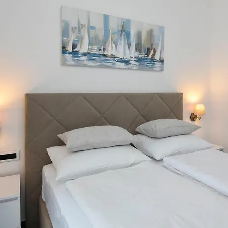 Holiday 5228-1 For 10 Pers In بيت للعطل